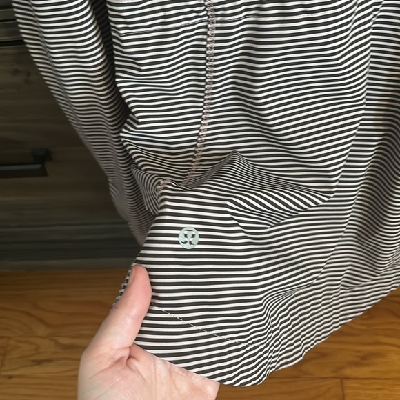 Lululemon Jacket - Picture 3 of 5